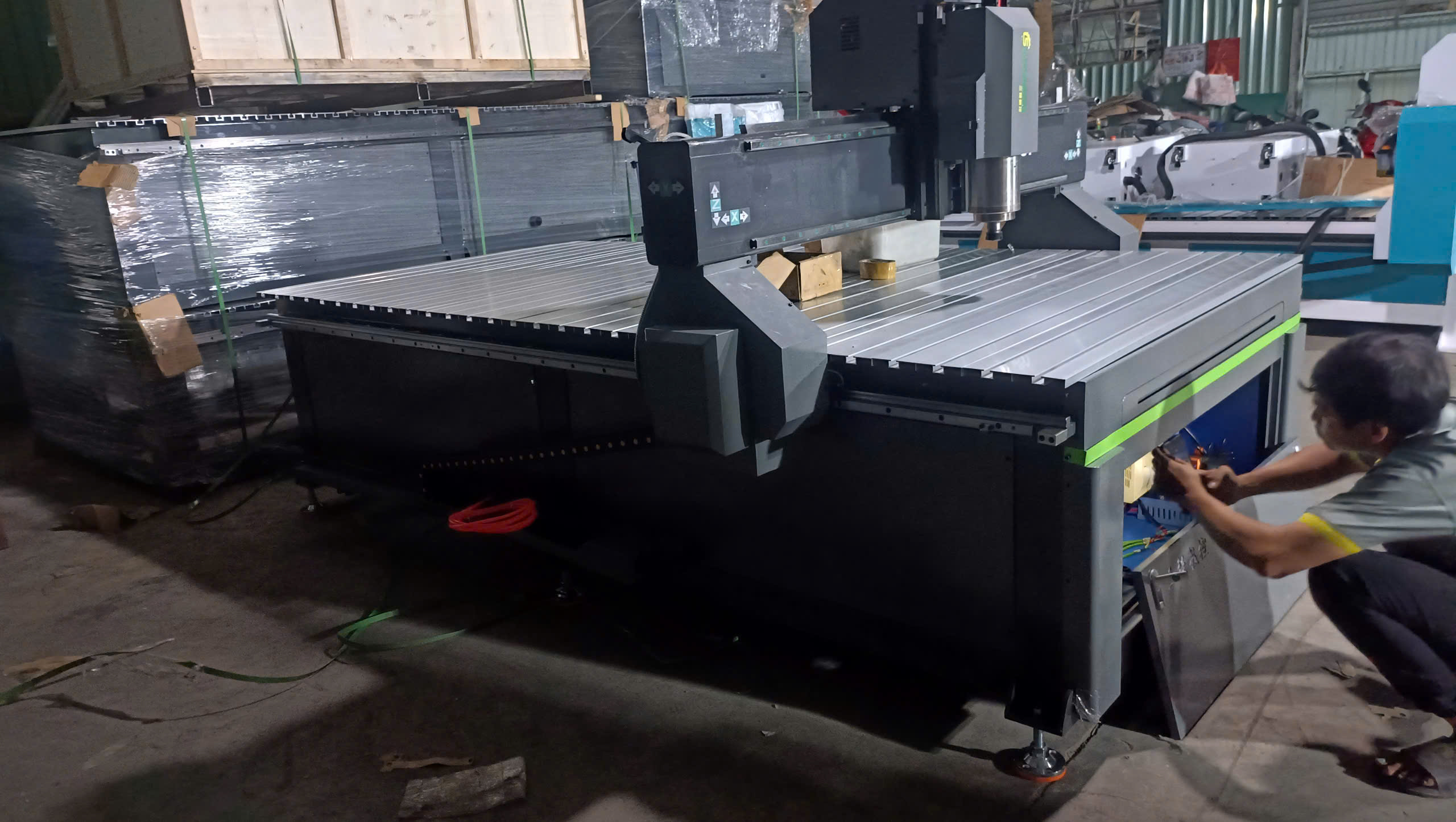cnc.sq-1325j2.jpg