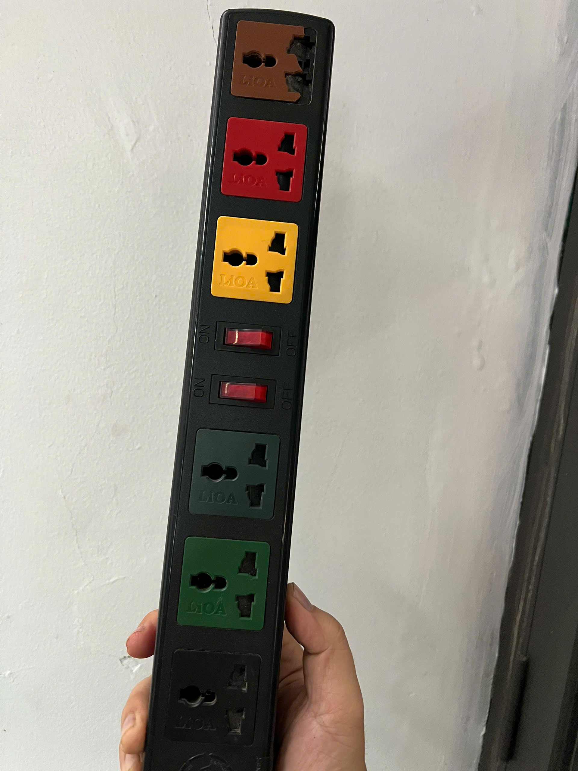 [​IMG]