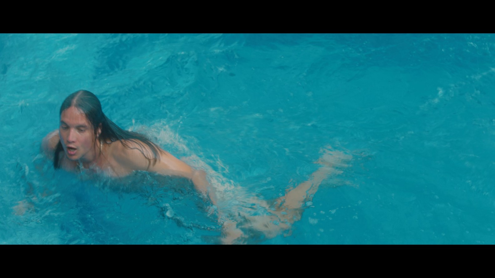 Sub-Viet-Blood.Paradise.2018.Remux.1080p.USA.Blu-ray.AVC.DD.5.1.mkv_snapshot_00.05.15.127.jpg