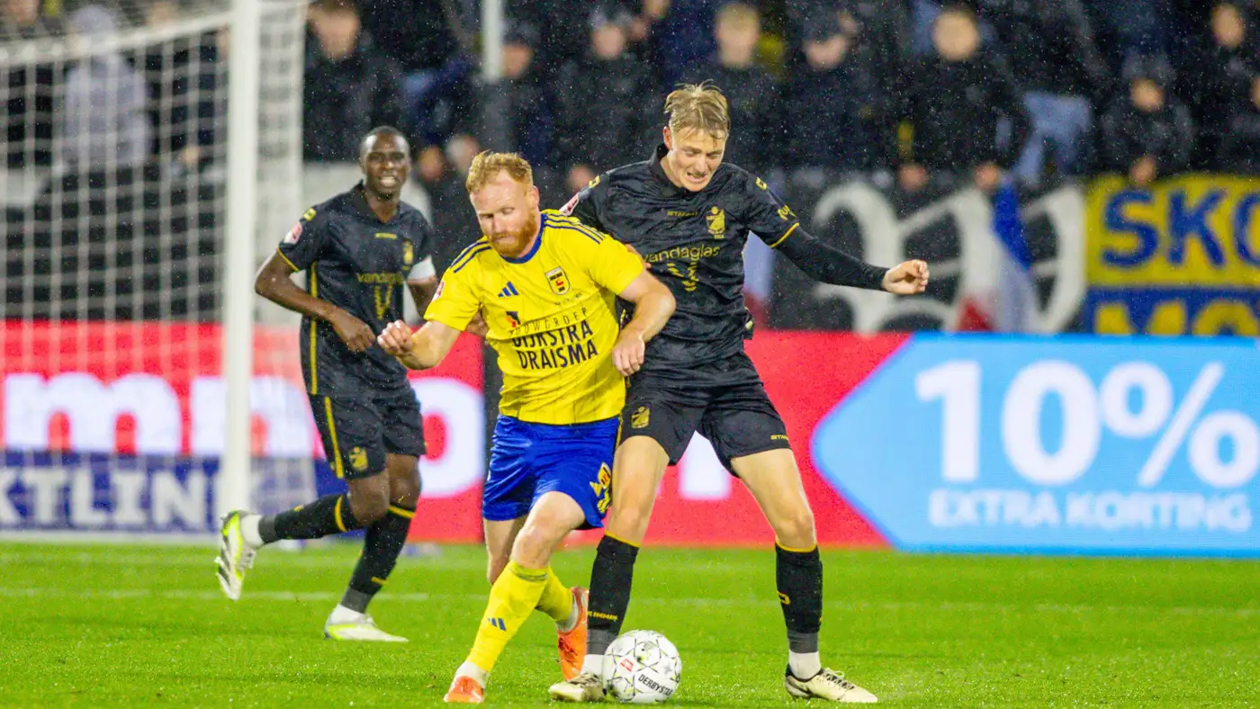 Biến động kèo Emmen vs SC Cambuur 02h00 25/3 Hạng 2 Hà Lan