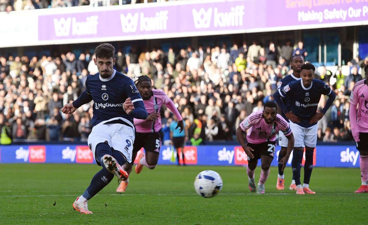 Nhận định, soi kèo Leicester vs Millwall, 02h00 ngày 25/4