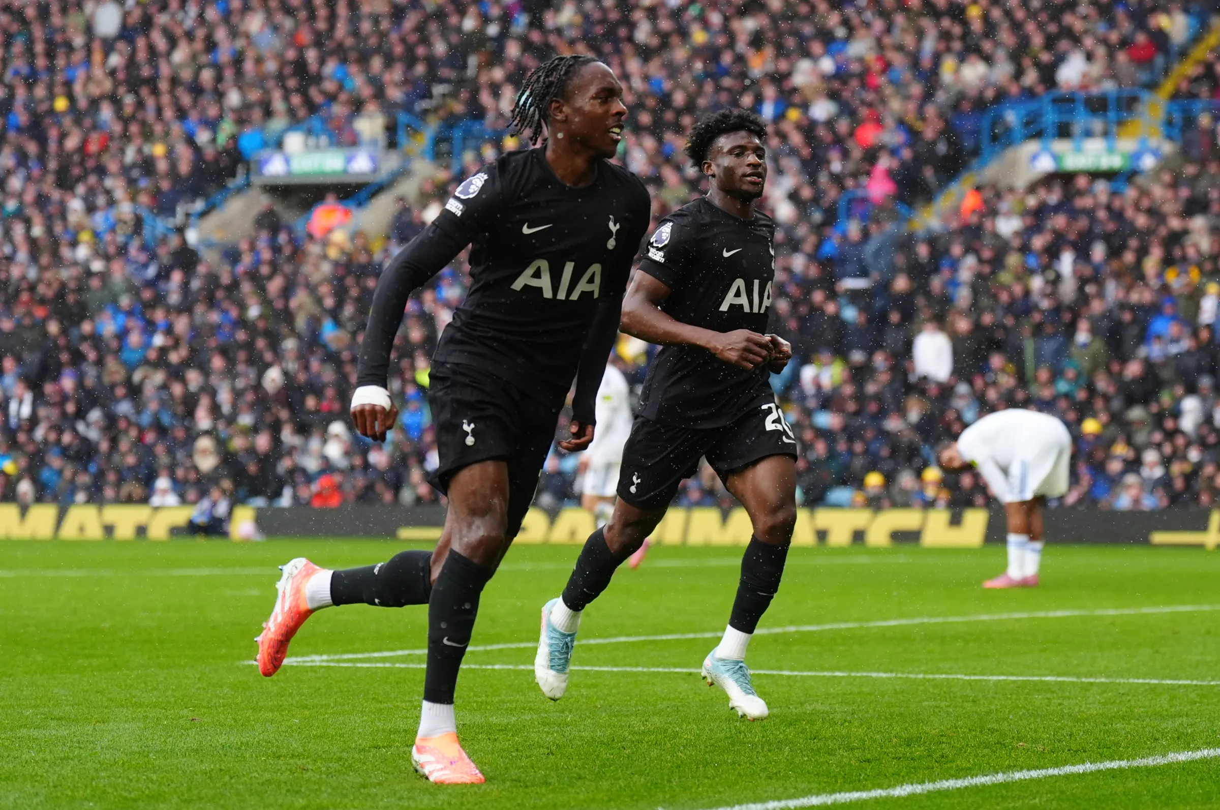 Nhận định, soi kèo Tottenham vs Leeds, 02h00 ngày 12/5